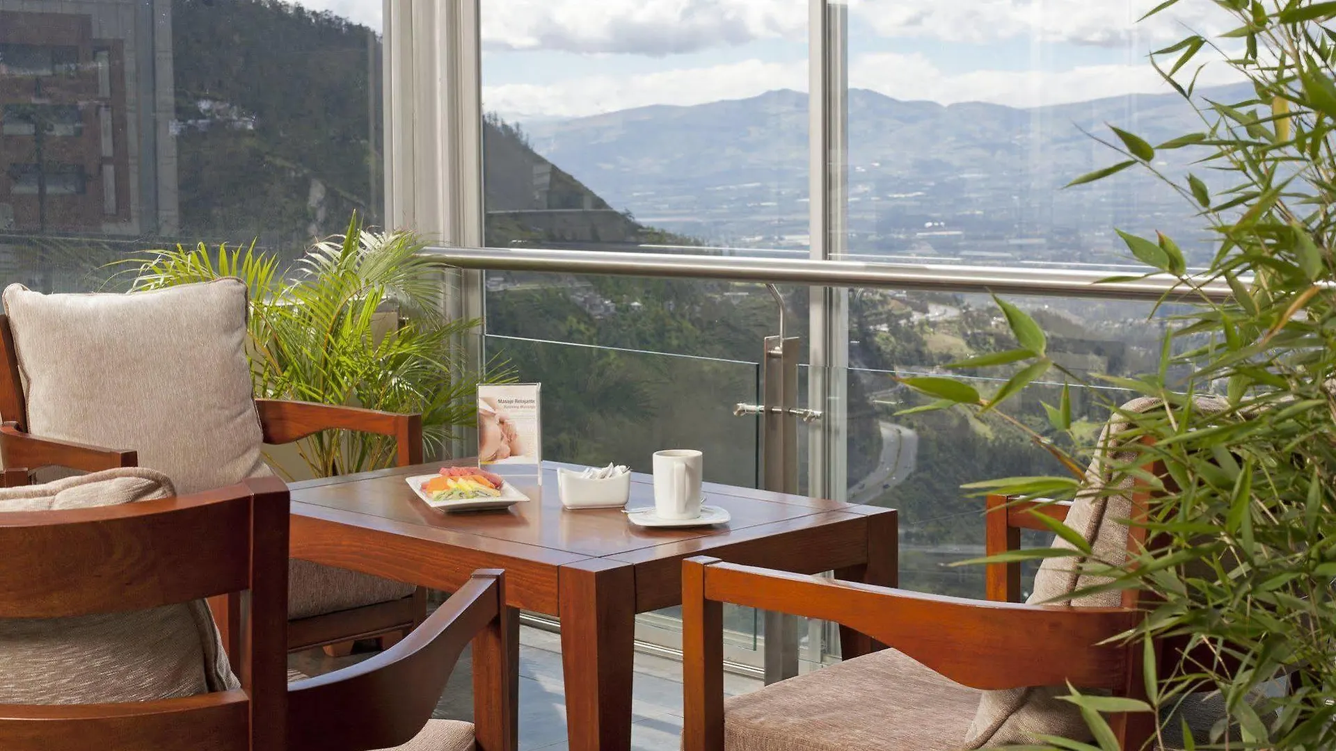 Hotel Stubel Suites & Cafe Quito 4*,