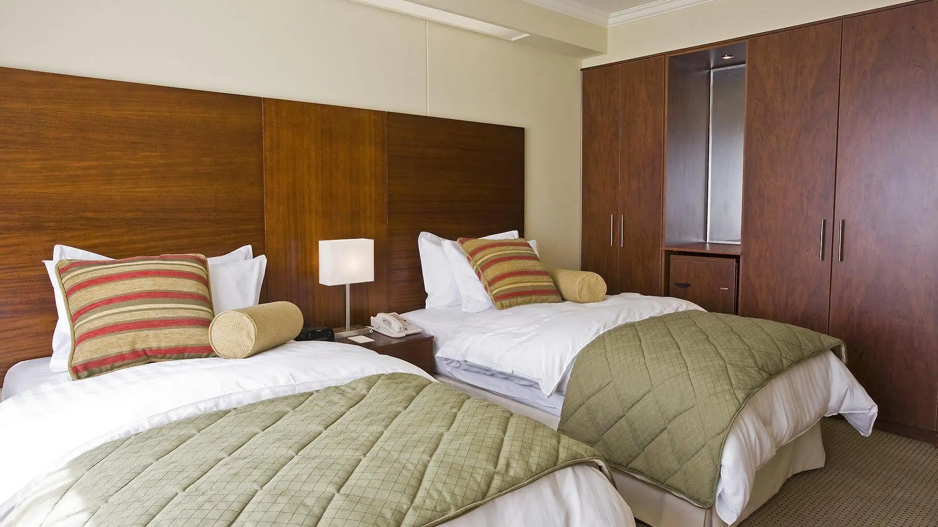 Hotel Stubel Suites & Cafe Quito 4*,  Ecuador